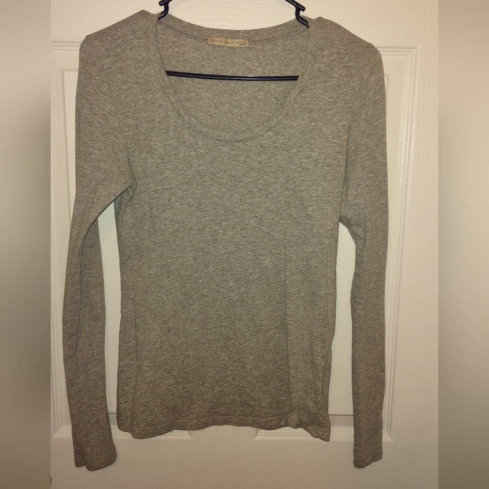 Gray long sleeve